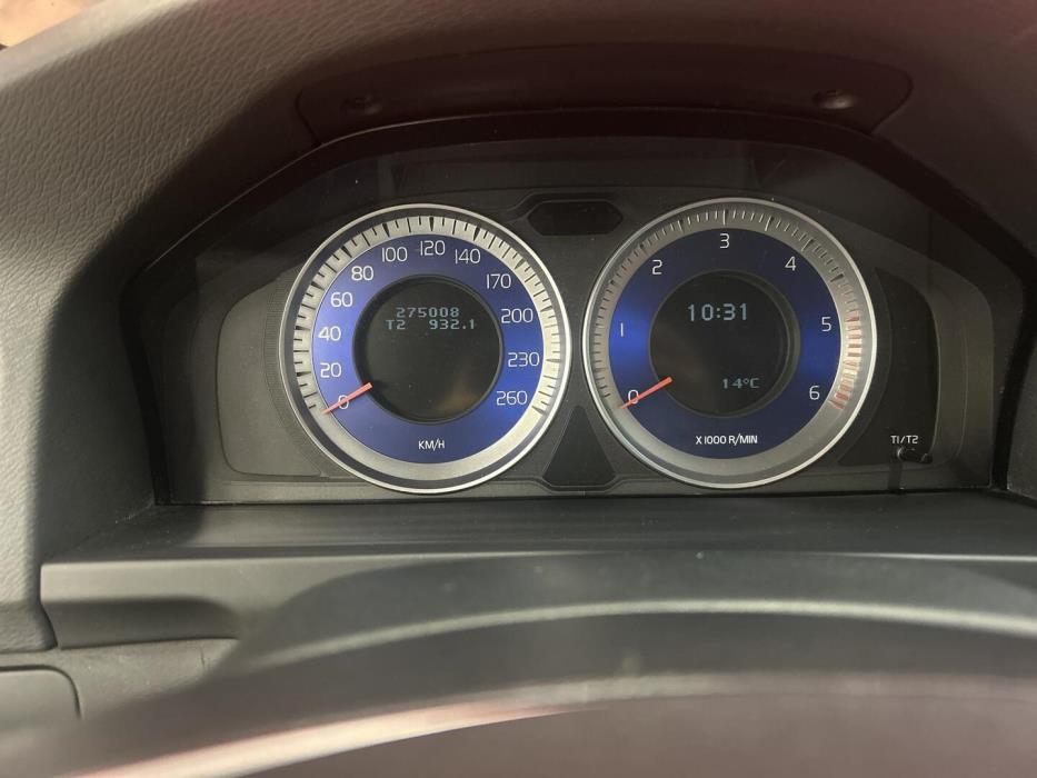 VOLVO V60 2013