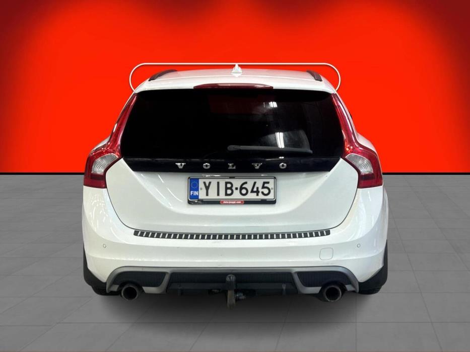 VOLVO V60 2013