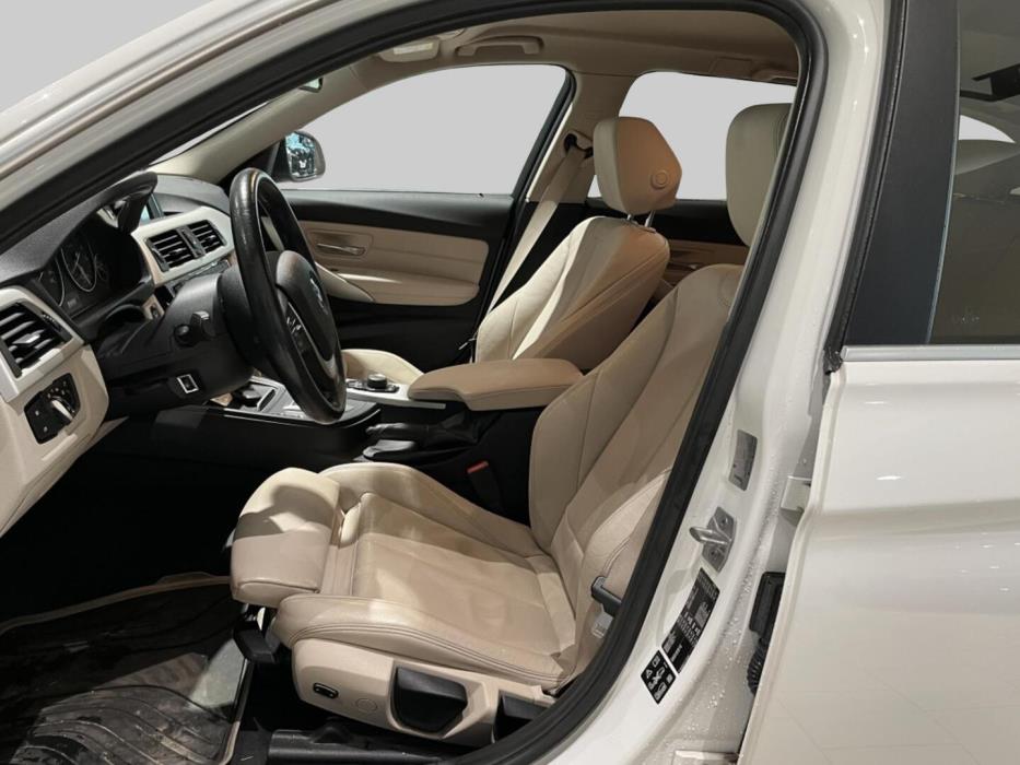 BMW 320 2017