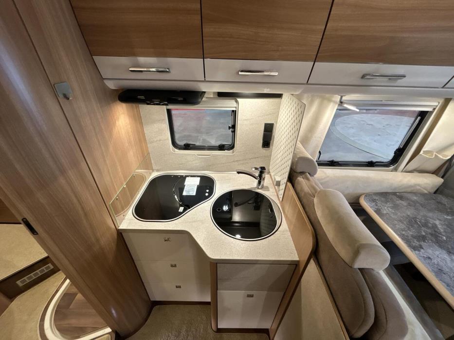 DETHLEFFS ADVANTAGE I7051 2017