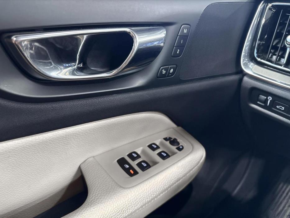 VOLVO V60 2019