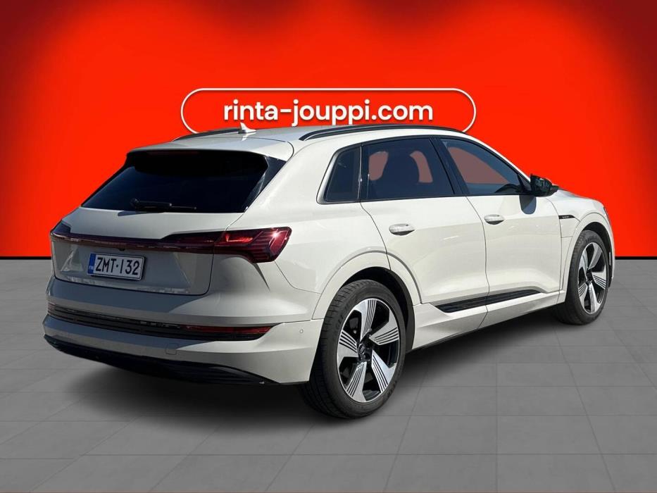 AUDI e-tron 2019