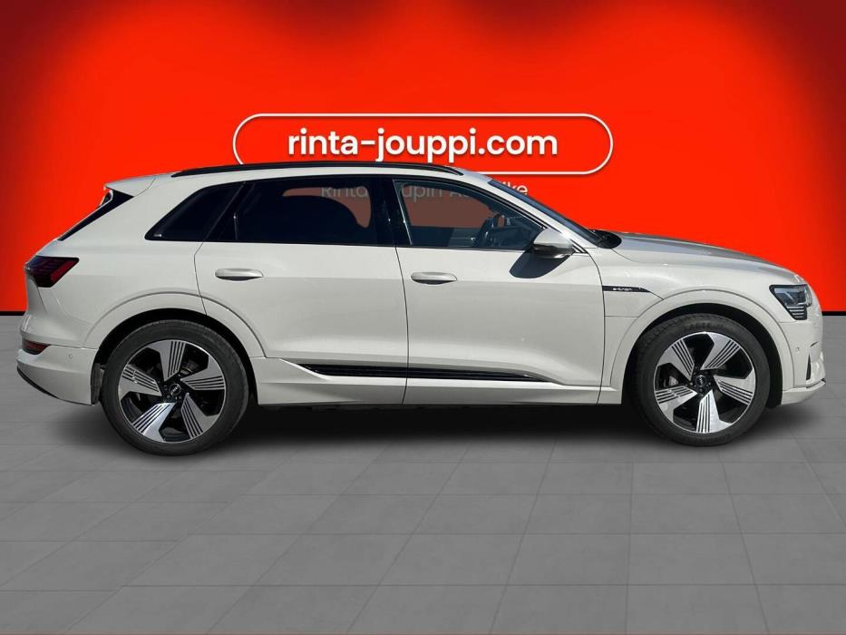 AUDI e-tron 2019