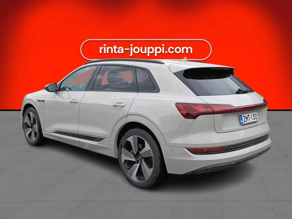 AUDI e-tron 2019