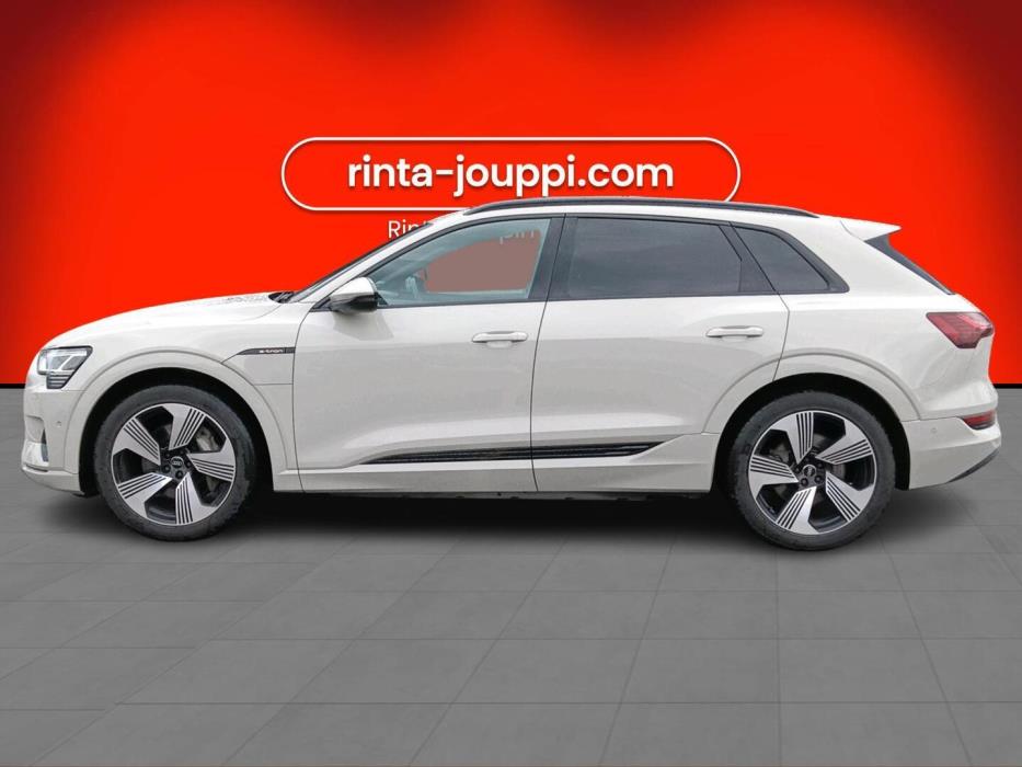 AUDI e-tron 2019