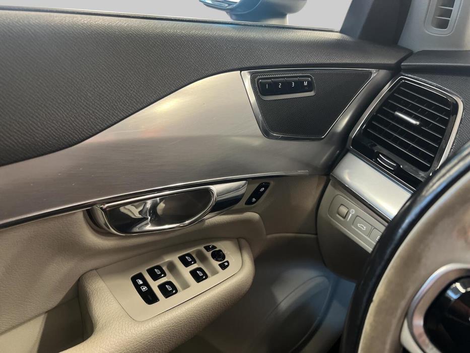 VOLVO XC90 2016