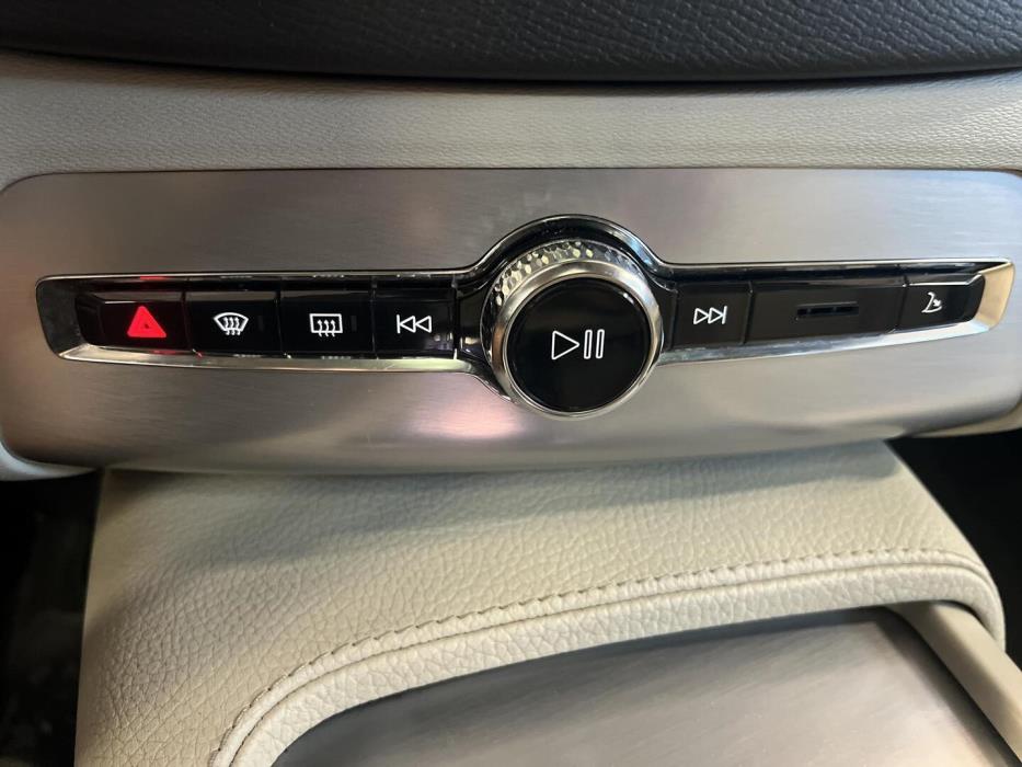 VOLVO XC90 2016