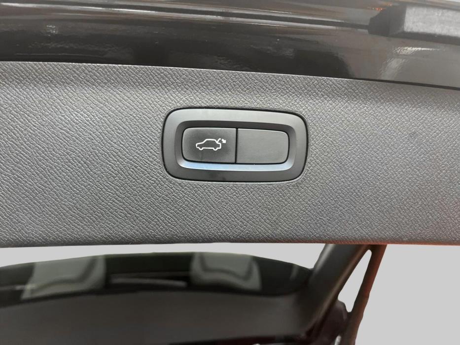 VOLVO XC90 2016