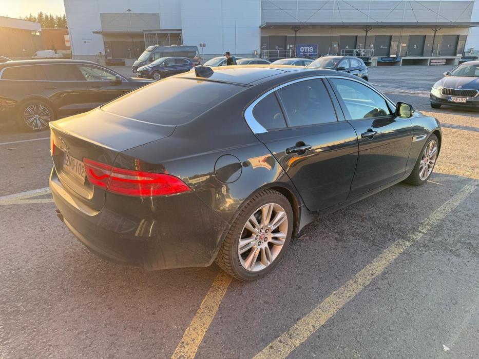 JAGUAR XE 2016
