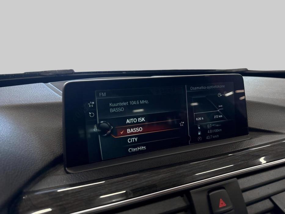 BMW 330 2016