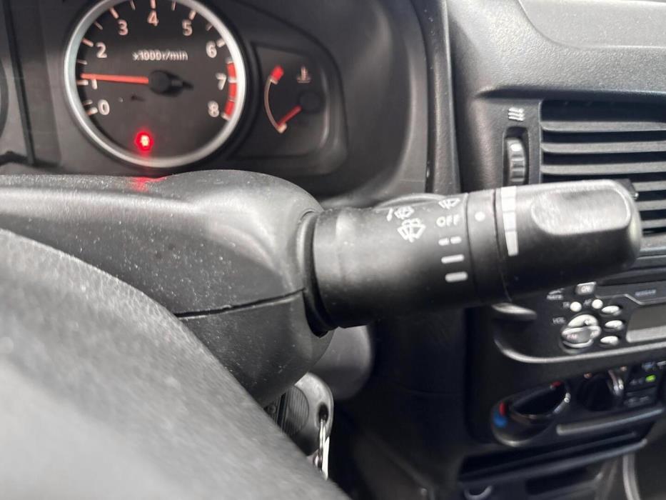 NISSAN Almera 2003