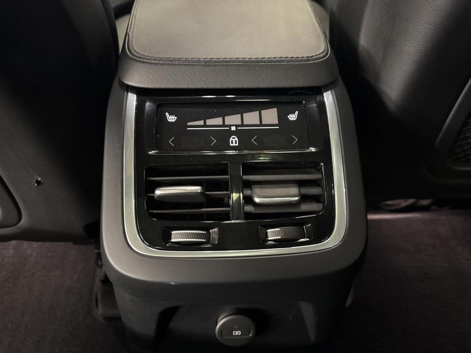 VOLVO XC90 2024