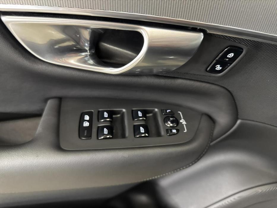 VOLVO XC90 2024