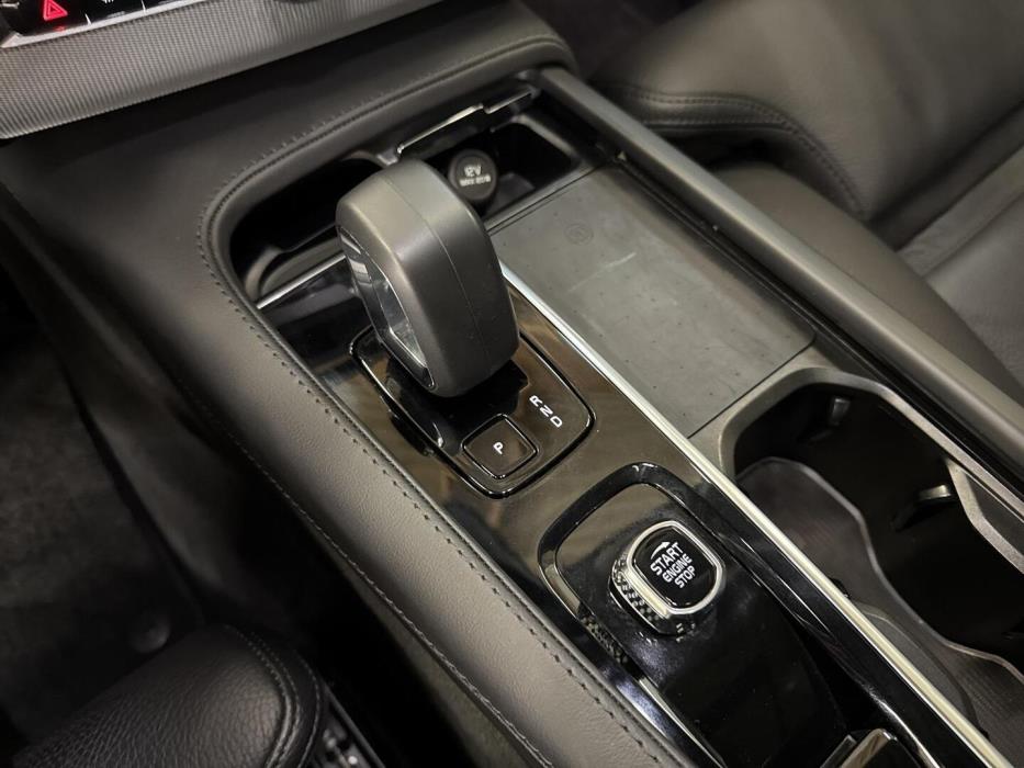 VOLVO XC90 2024