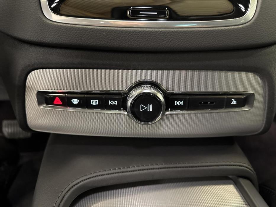 VOLVO XC90 2024