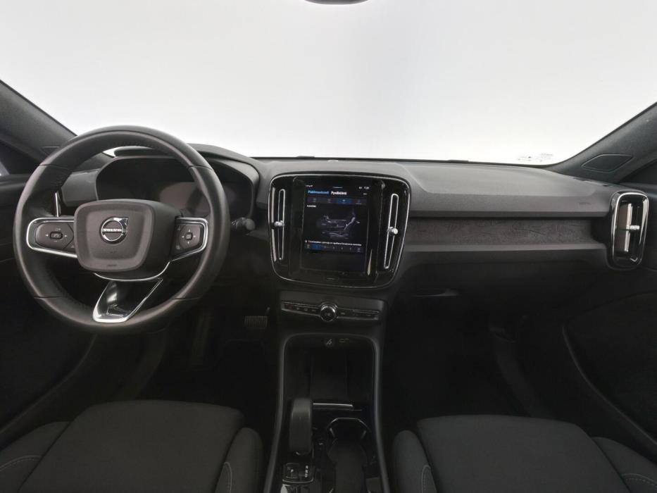 VOLVO C40 2023