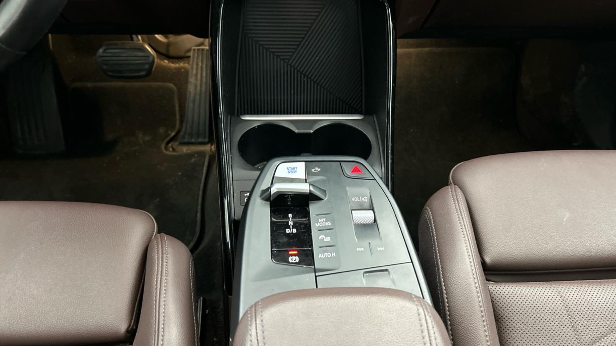 BMW IX1 2023