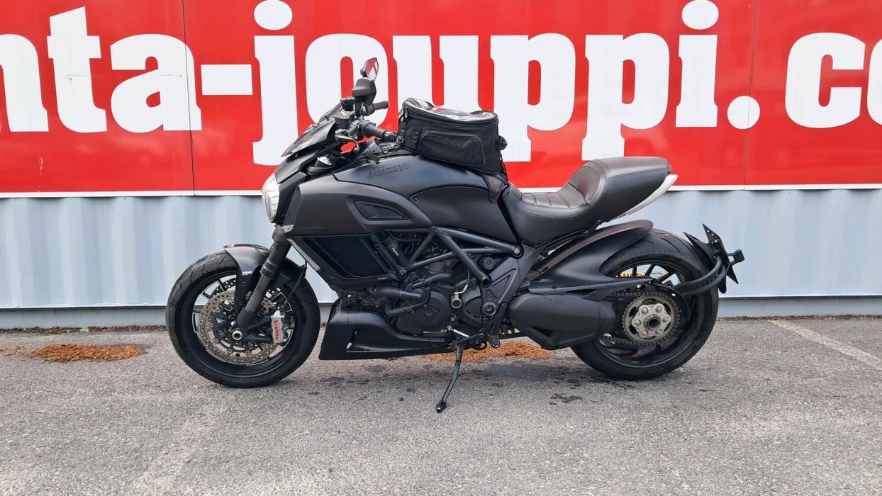 DUCATI Diavel 2015