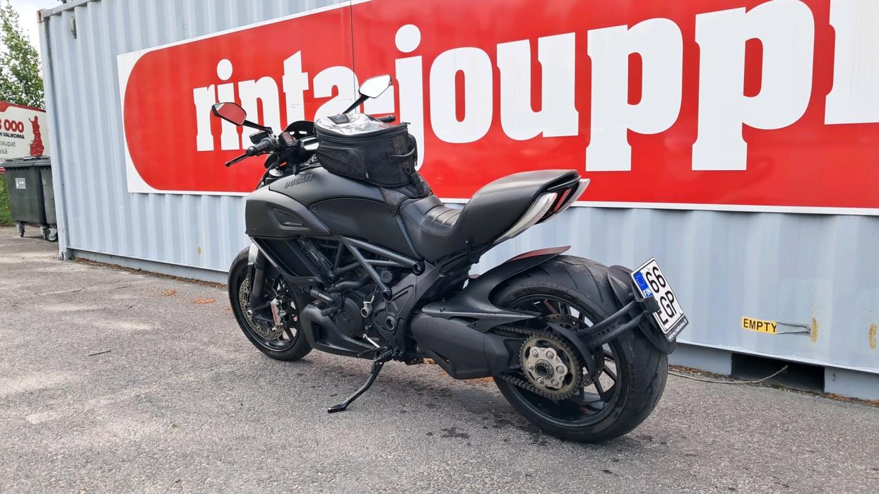 DUCATI Diavel 2015
