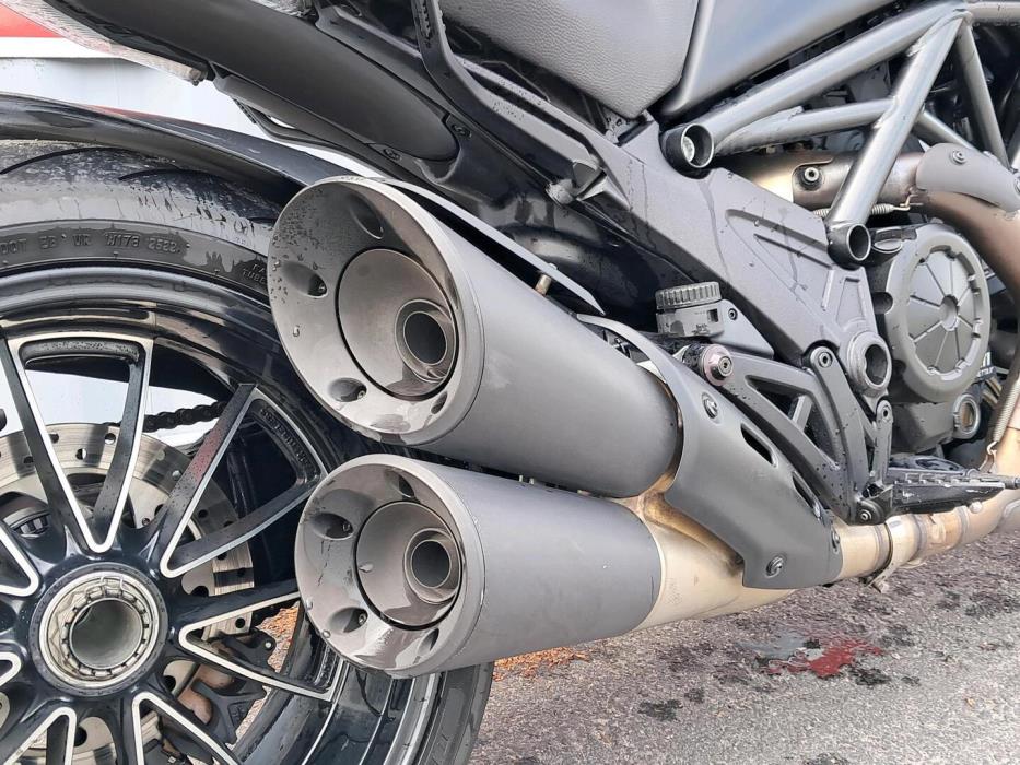 DUCATI Diavel 2015