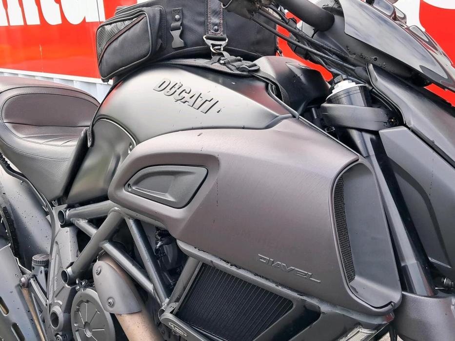DUCATI Diavel 2015