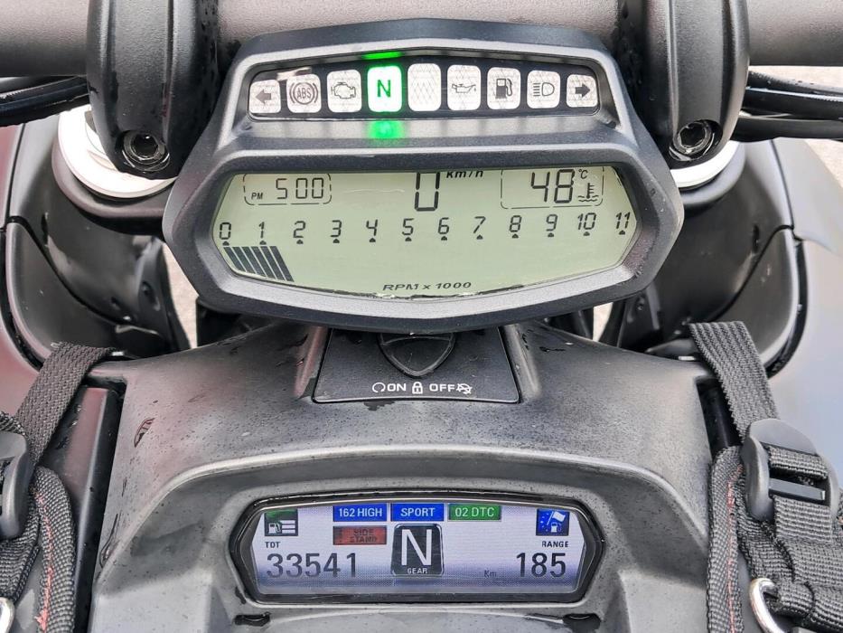 DUCATI Diavel 2015