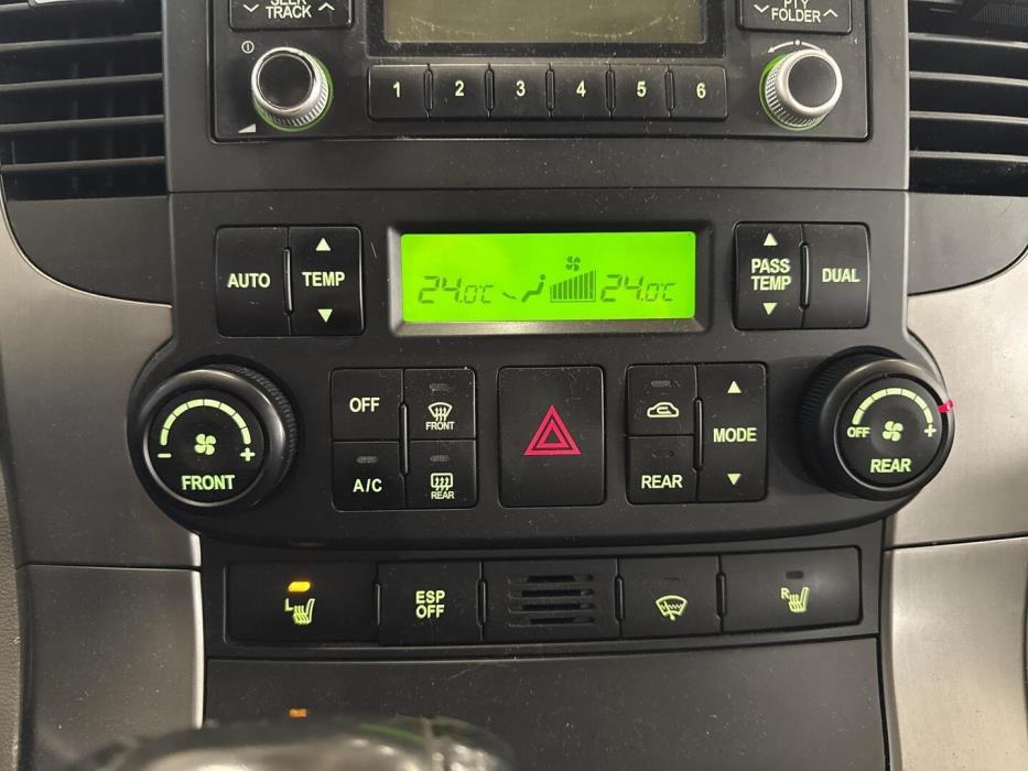 KIA Carnival 2010