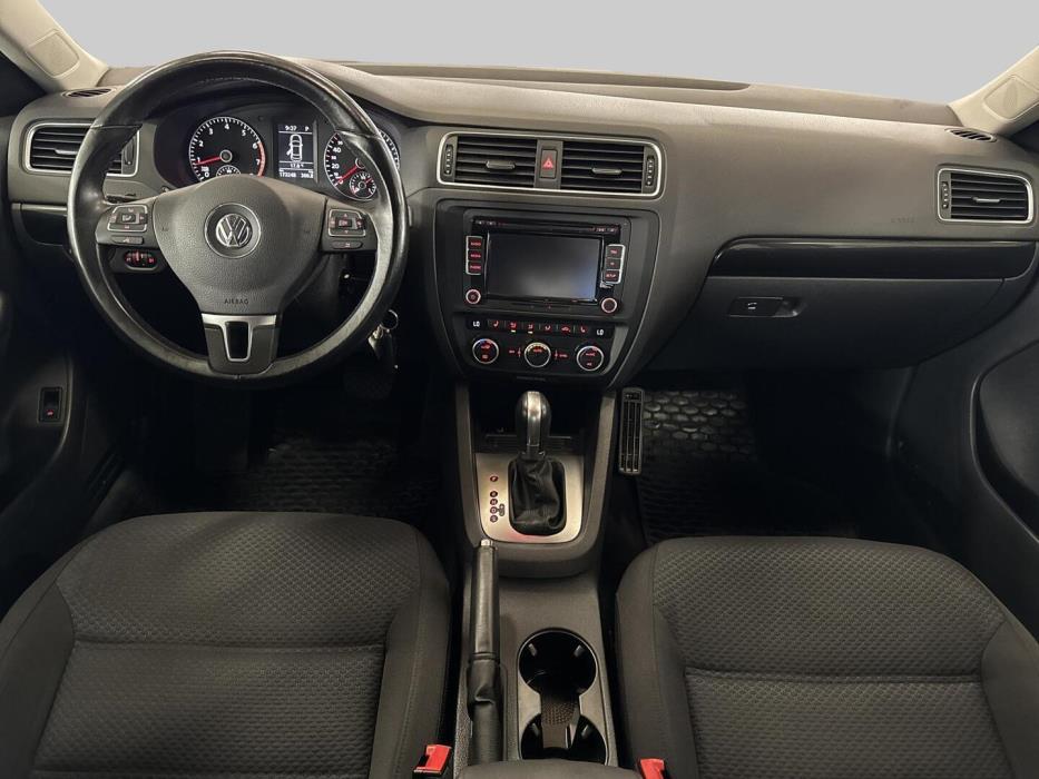 VOLKSWAGEN Jetta 2014