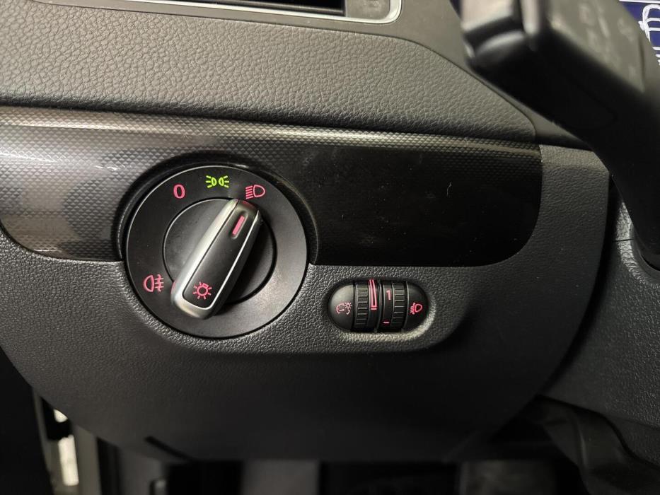 VOLKSWAGEN Jetta 2014