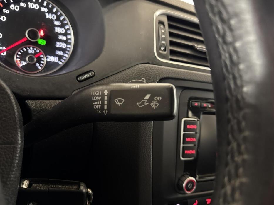 VOLKSWAGEN Jetta 2014