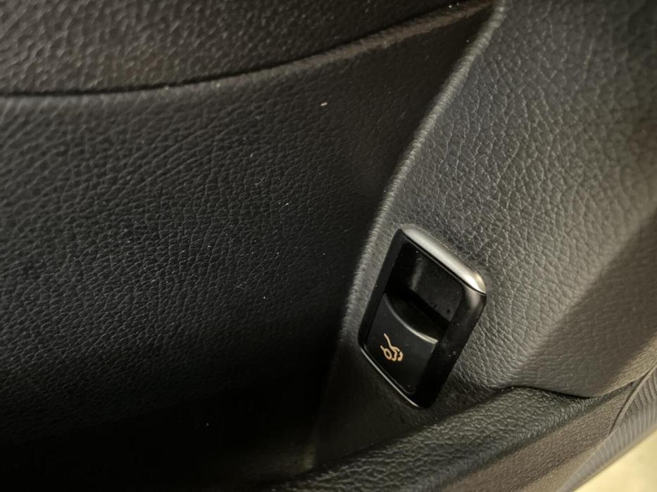 MERCEDES-BENZ E 2015