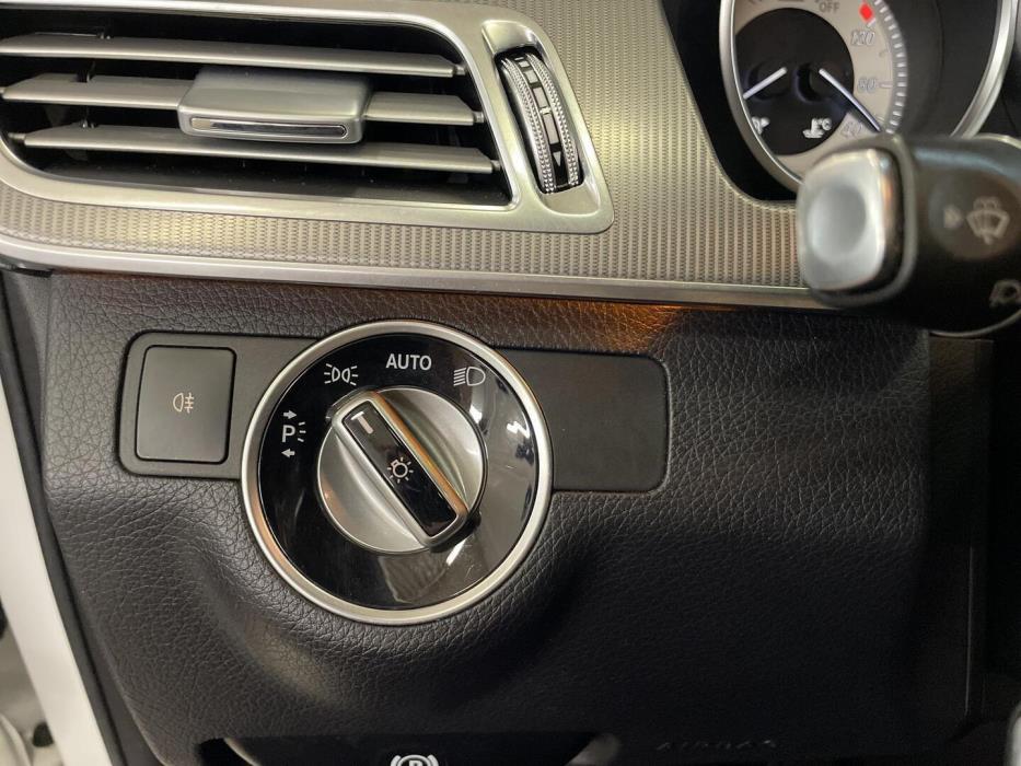 MERCEDES-BENZ E 2015