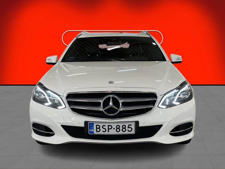 MERCEDES-BENZ E 2015