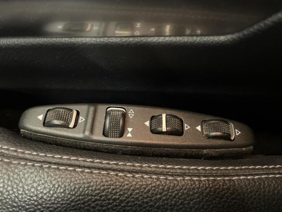 MERCEDES-BENZ E 2015