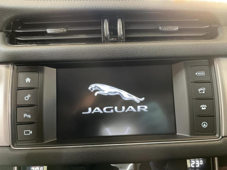 JAGUAR XF 2016