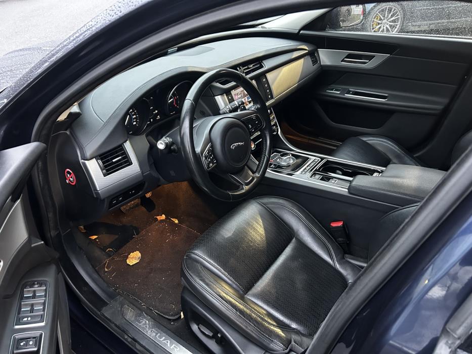 JAGUAR XF 2016