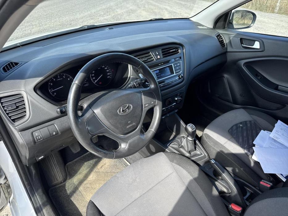 HYUNDAI I20 2016