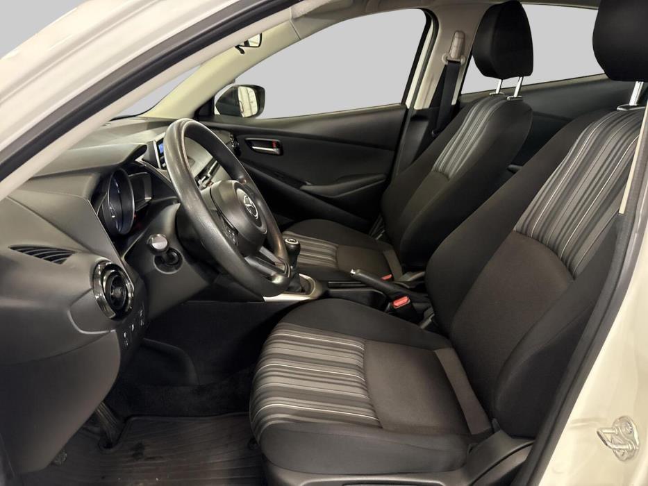 MAZDA 2 2019