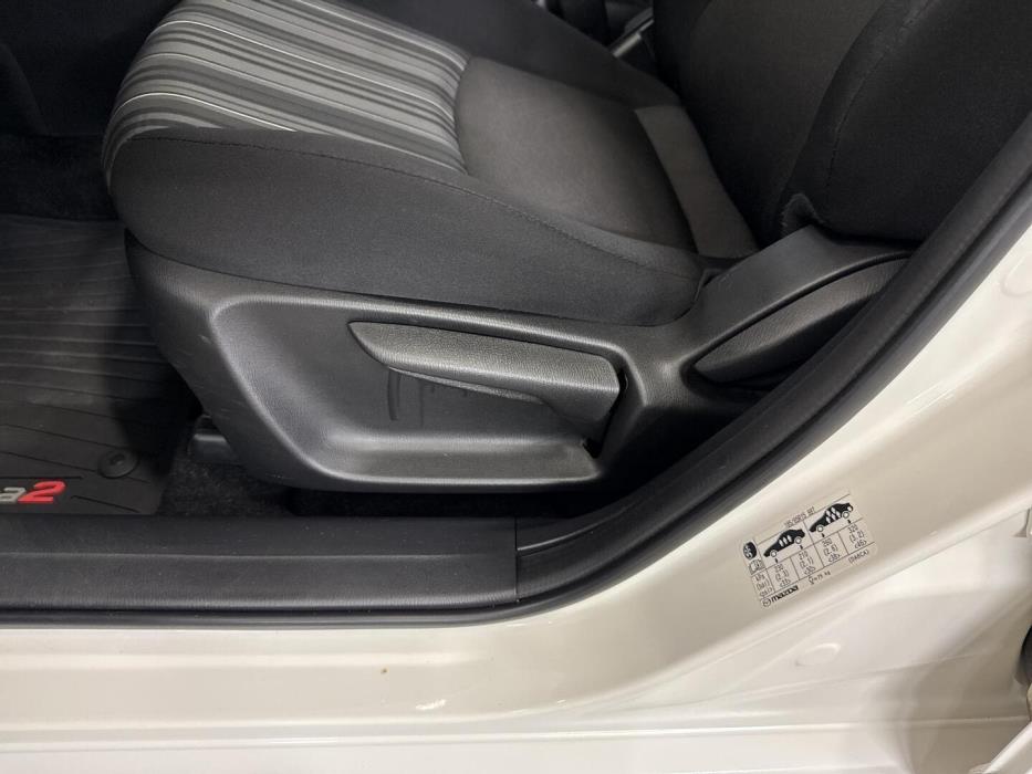 MAZDA 2 2019