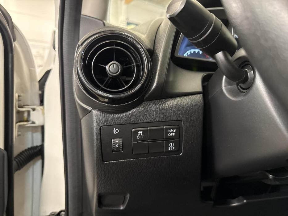 MAZDA 2 2019