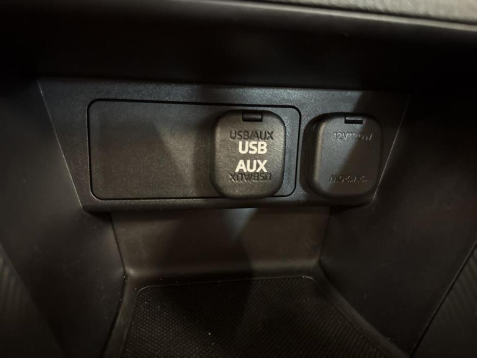MAZDA 2 2019