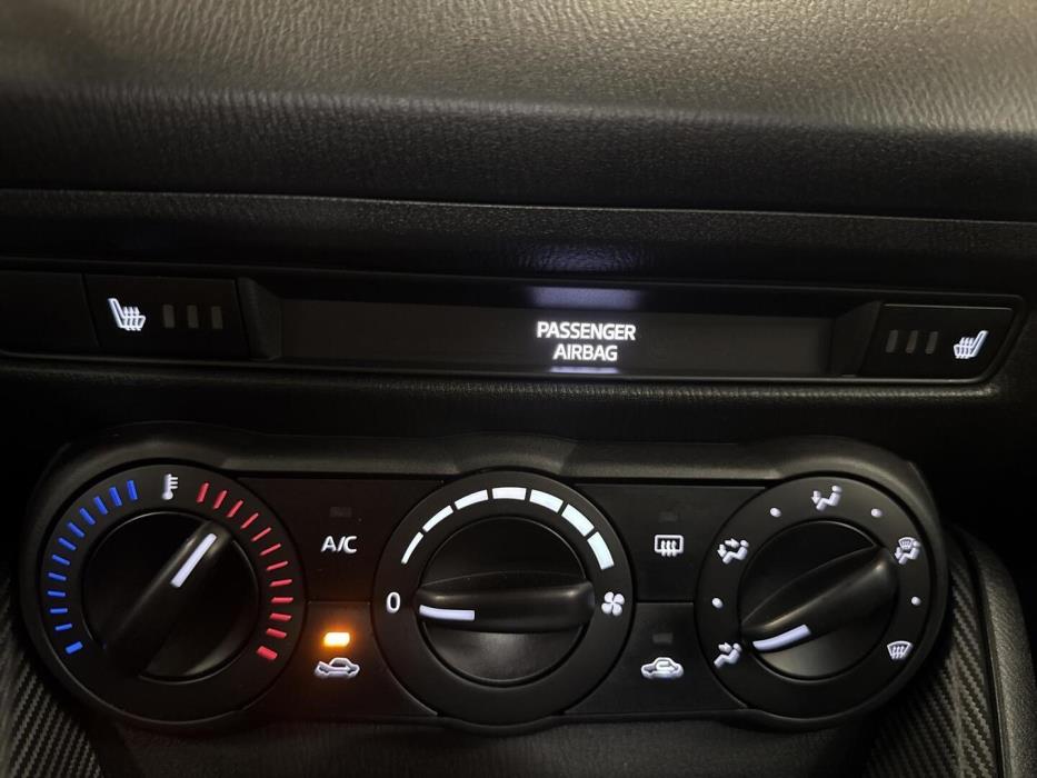 MAZDA 2 2019