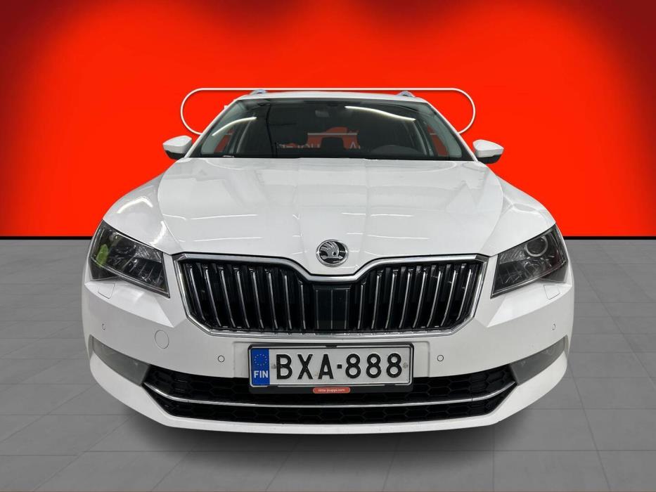 SKODA Superb 2019