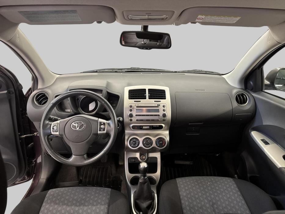 TOYOTA Urban Cruiser 2009