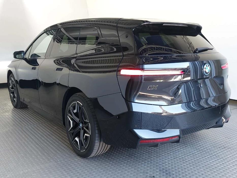 BMW IX M60 2023