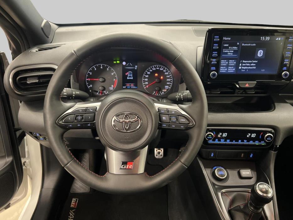TOYOTA GR Yaris 2021
