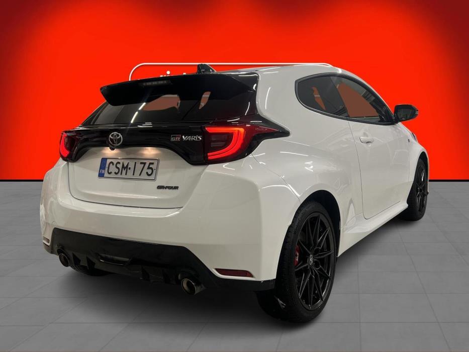 TOYOTA GR Yaris 2021