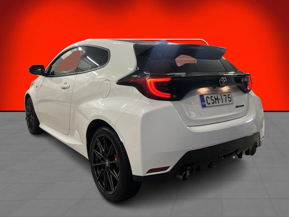TOYOTA GR Yaris 2021