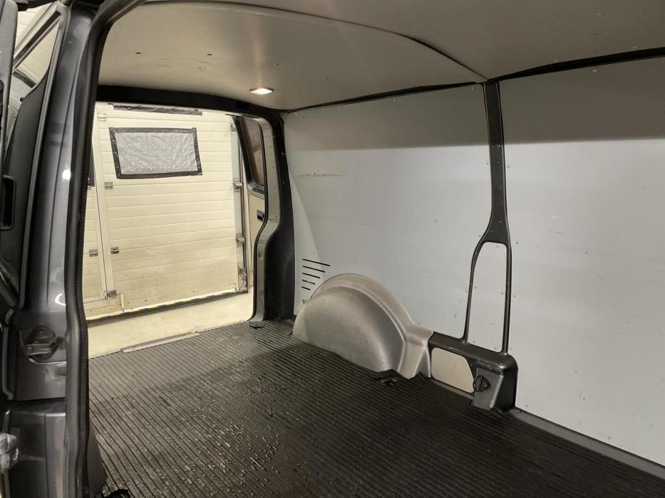 VOLKSWAGEN Transporter 2016