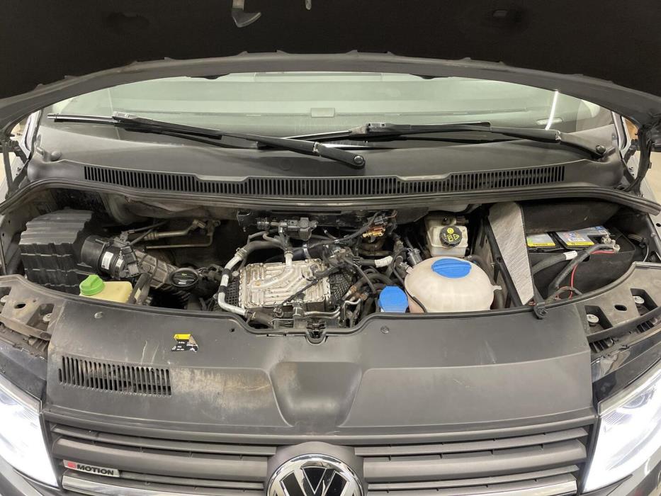 VOLKSWAGEN Transporter 2016